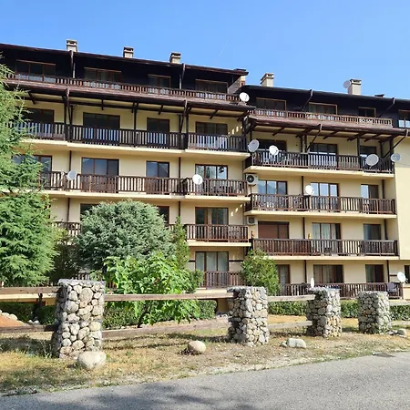 Apartament Large One Bedroom With Terrace Next To The Lift