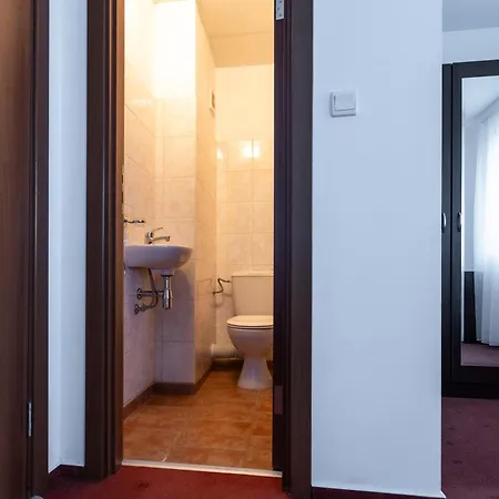 דירה Large One Bedroom With Terrace Next To The Lift בנסקו