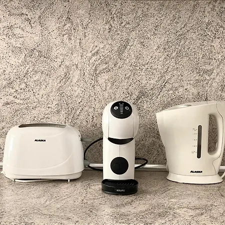 Large One Bedroom With Terrace Next To The Lift Apartment *