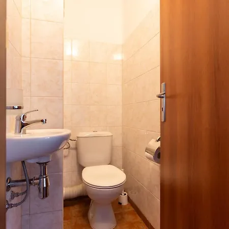 Appartamento Large One Bedroom With Terrace Next To The Lift *