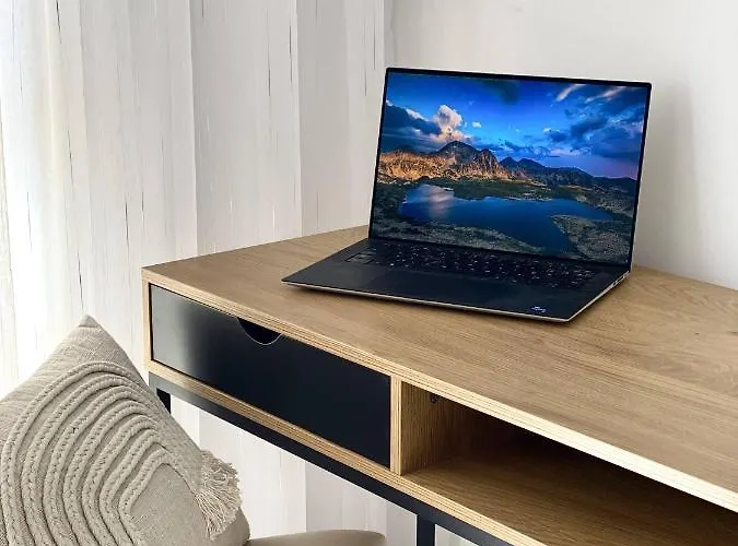 Large One Bedroom With Terrace Next To The Lift Lejlighed