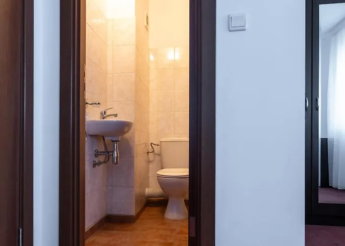 Апартамент Large One Bedroom With Terrace Next To The Lift Банско